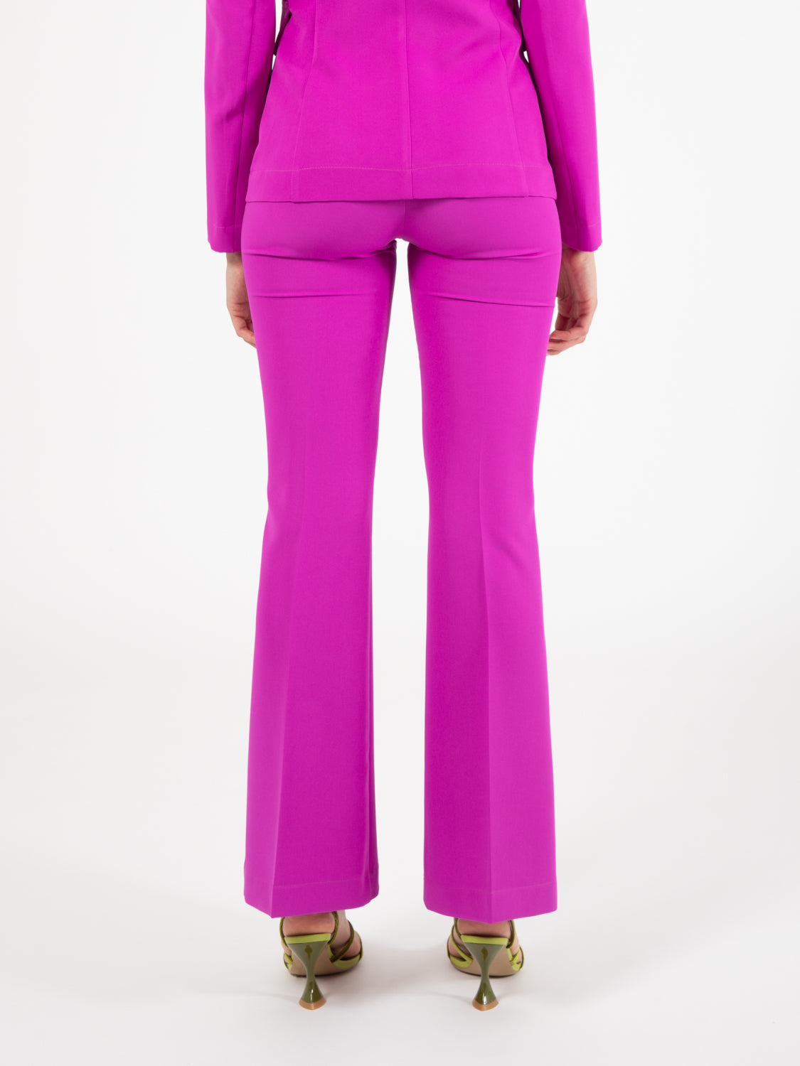 Pantaloni a zampa fuxia