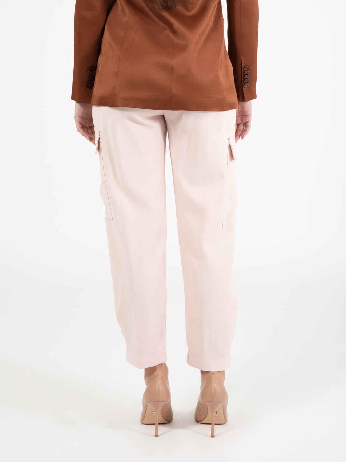 Cargo pants with pink pockets
