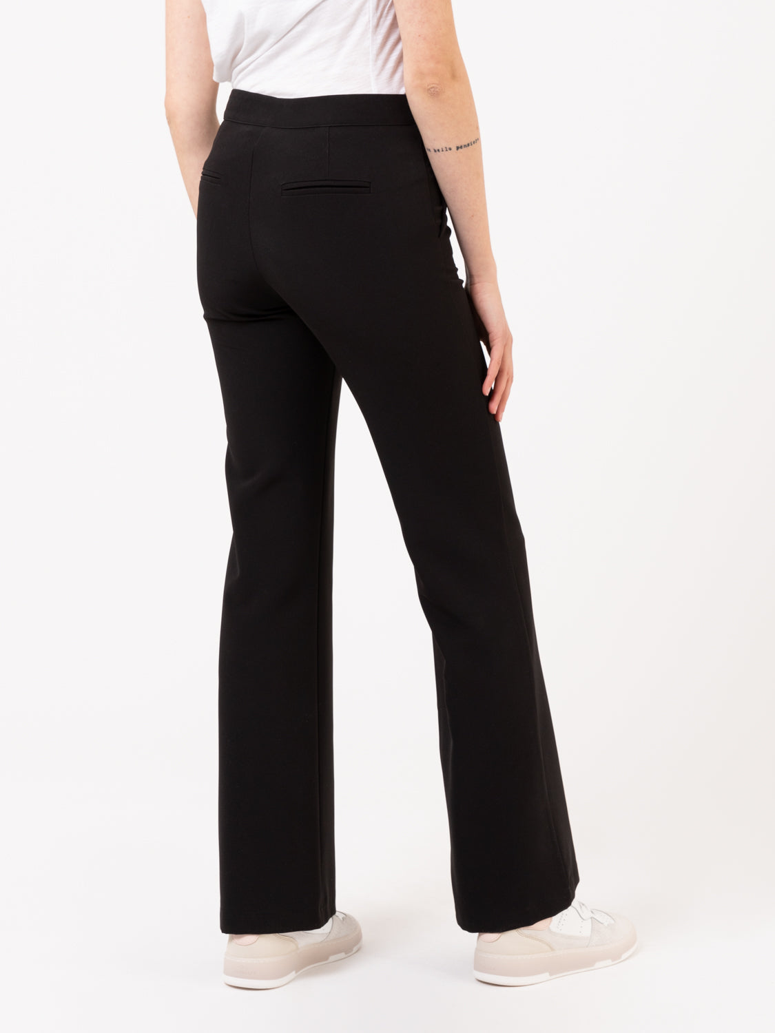Pantaloni eleganti neri a zampa