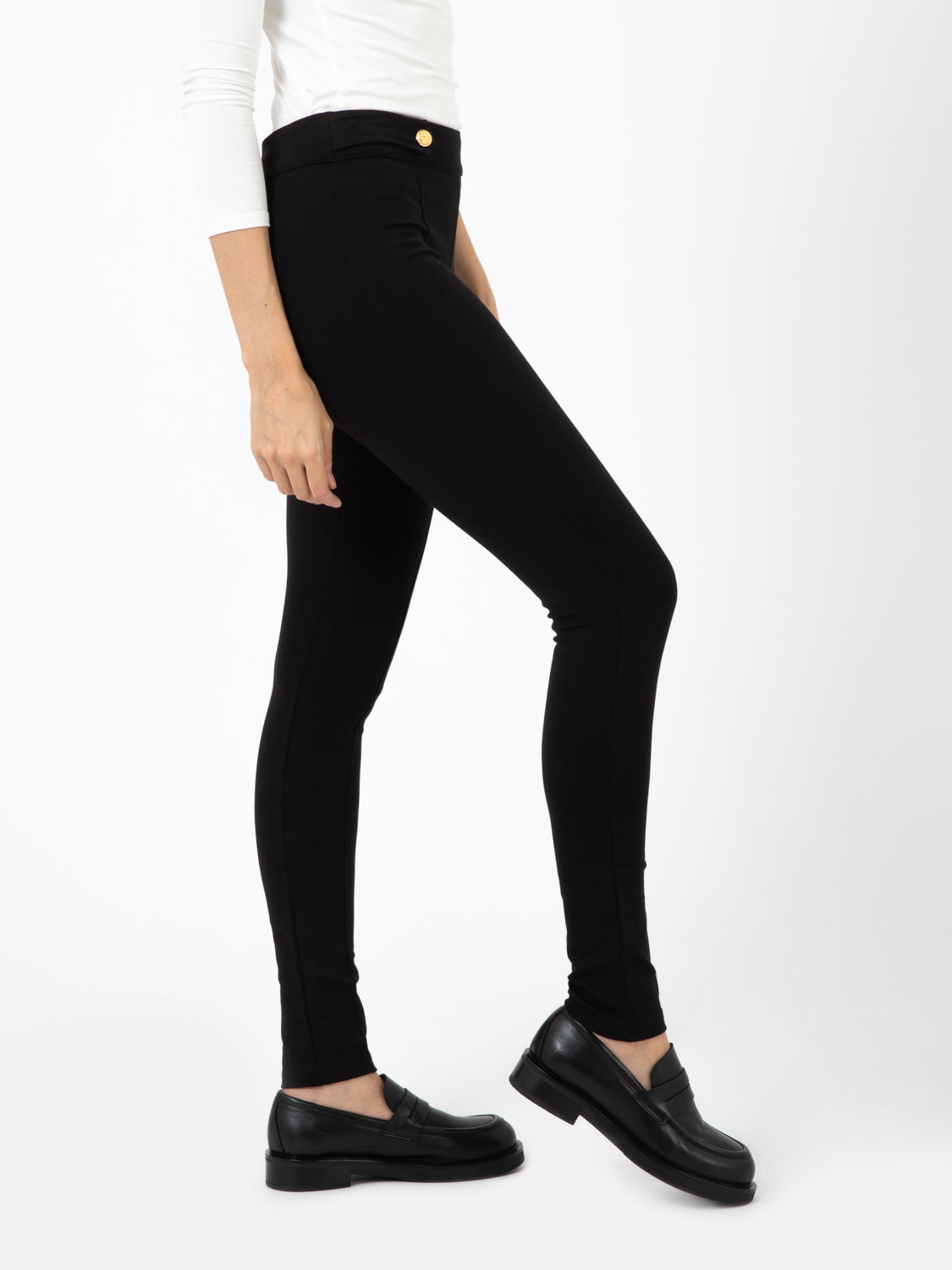 Pantaloni neri elasticizzati