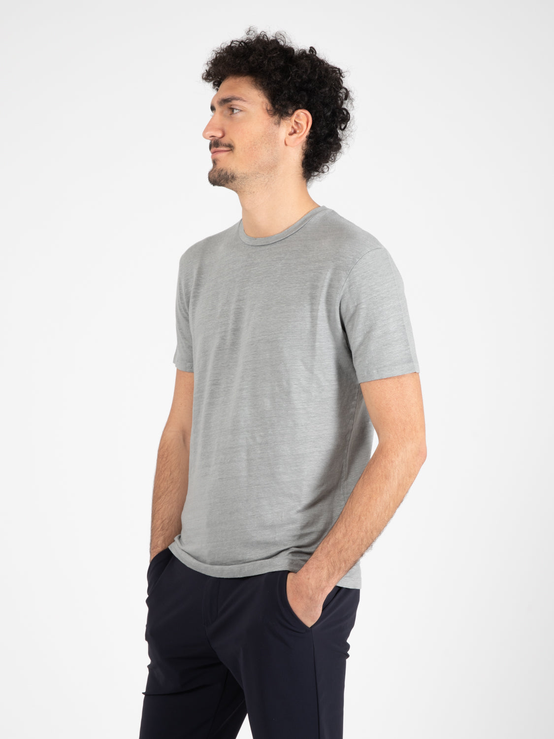 Basic T-shirt in linen iron