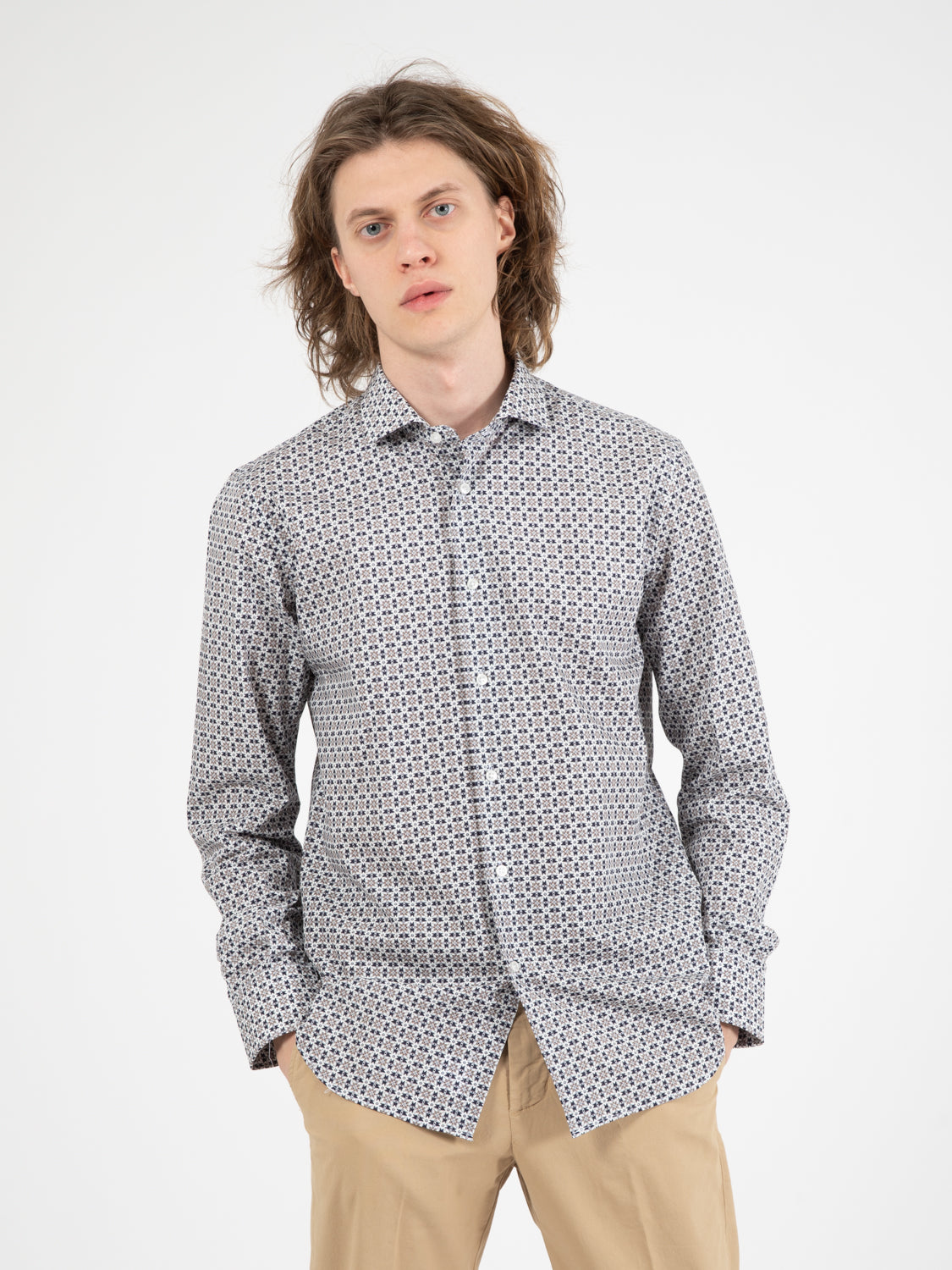 Camicia a fiori blu / moro