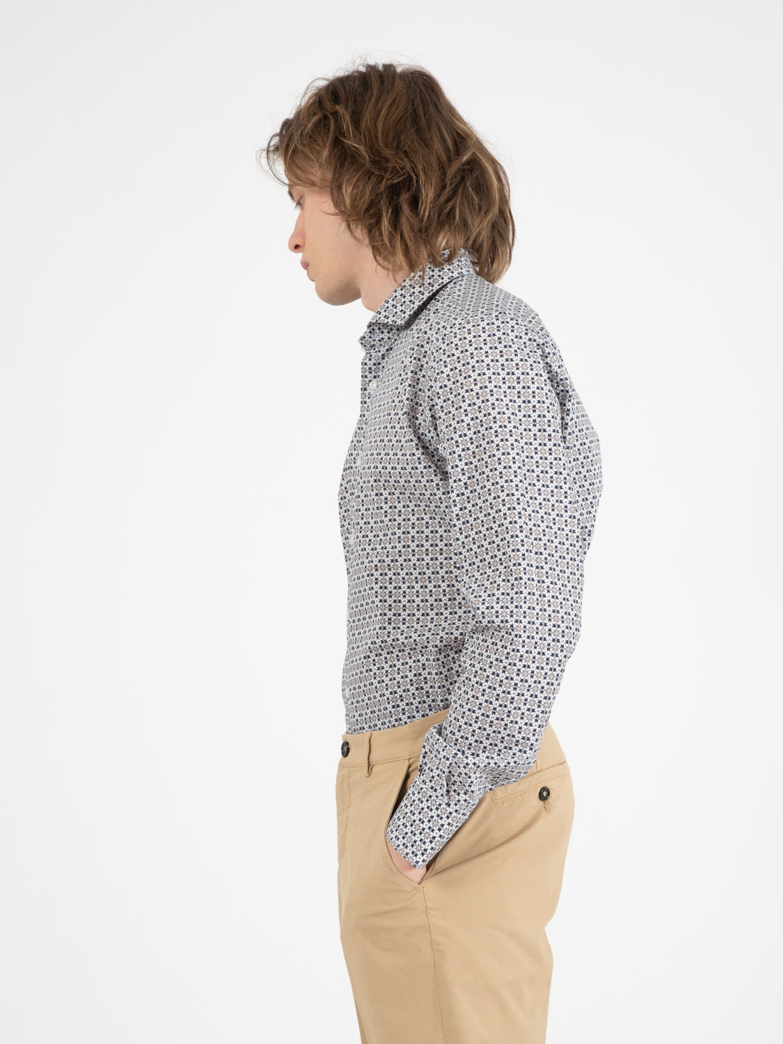 Camicia a fiori blu / moro
