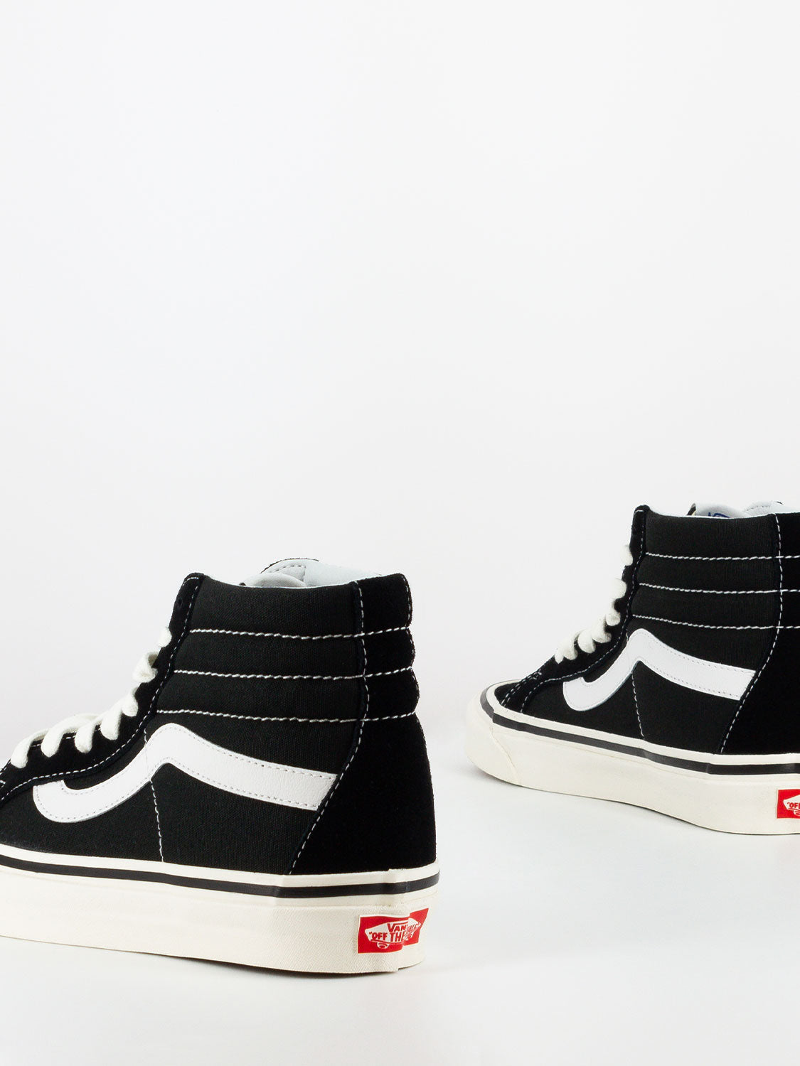 Sk8-Hi 38 Dx Anaheim Factory black / white