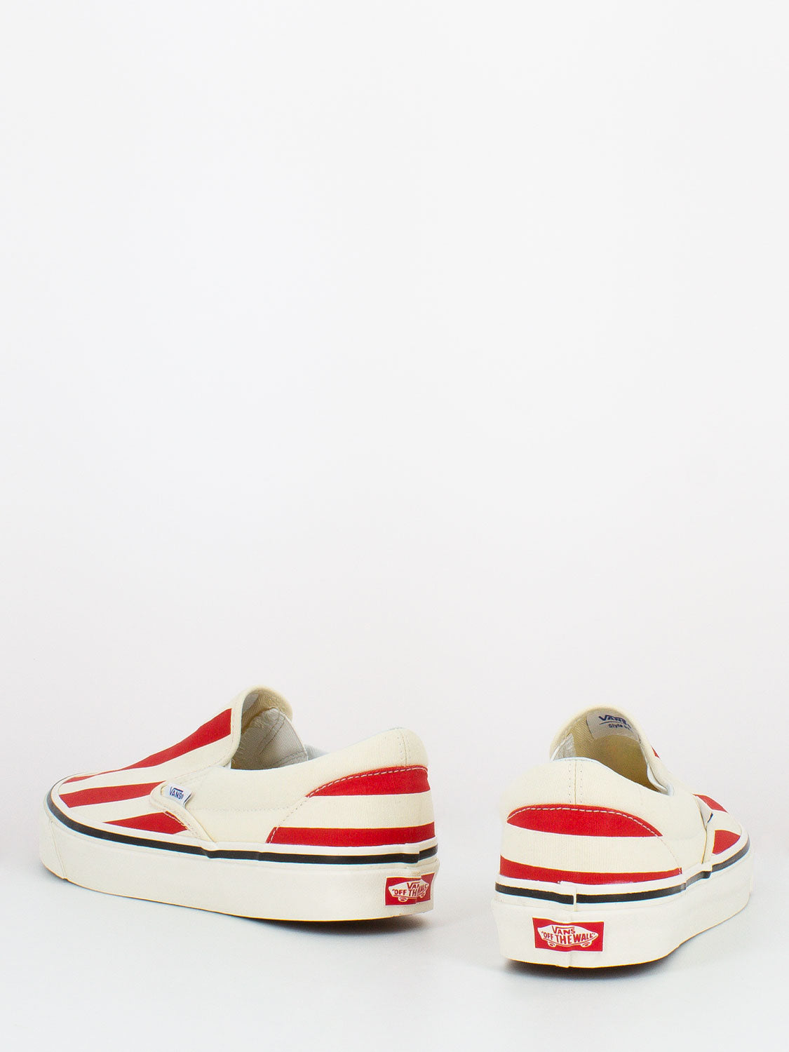 Slip-On 9 Anaheim Factory Ivory White / Red
