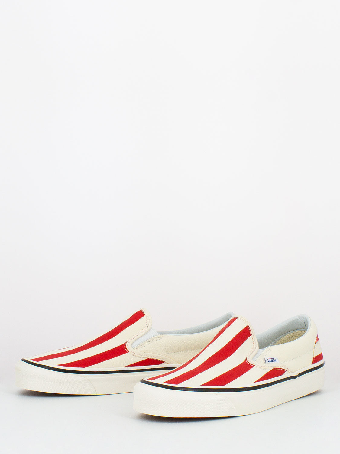 Slip-On 9 Anaheim Factory Ivory White / Red