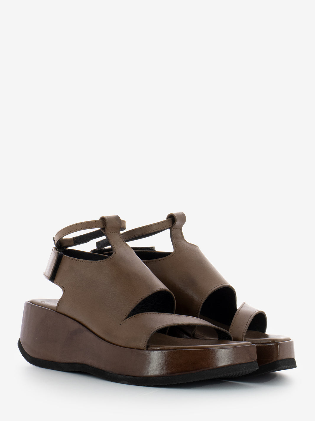 Kinai choco wedge sandals