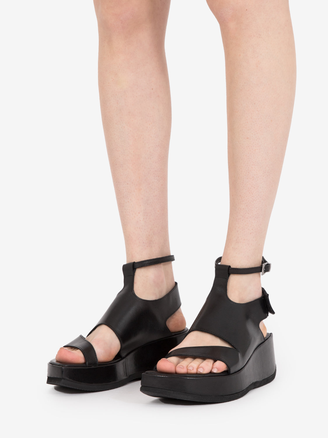 Kinai Black Wedge Sandals