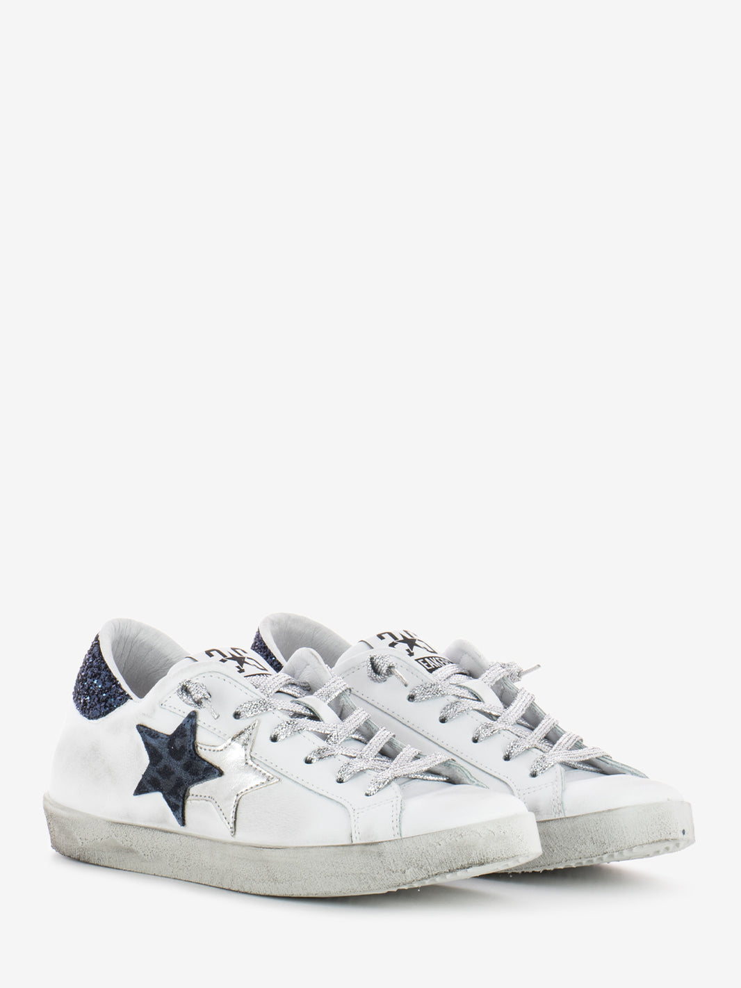 Low sneakers in plain leather / blue / glitter