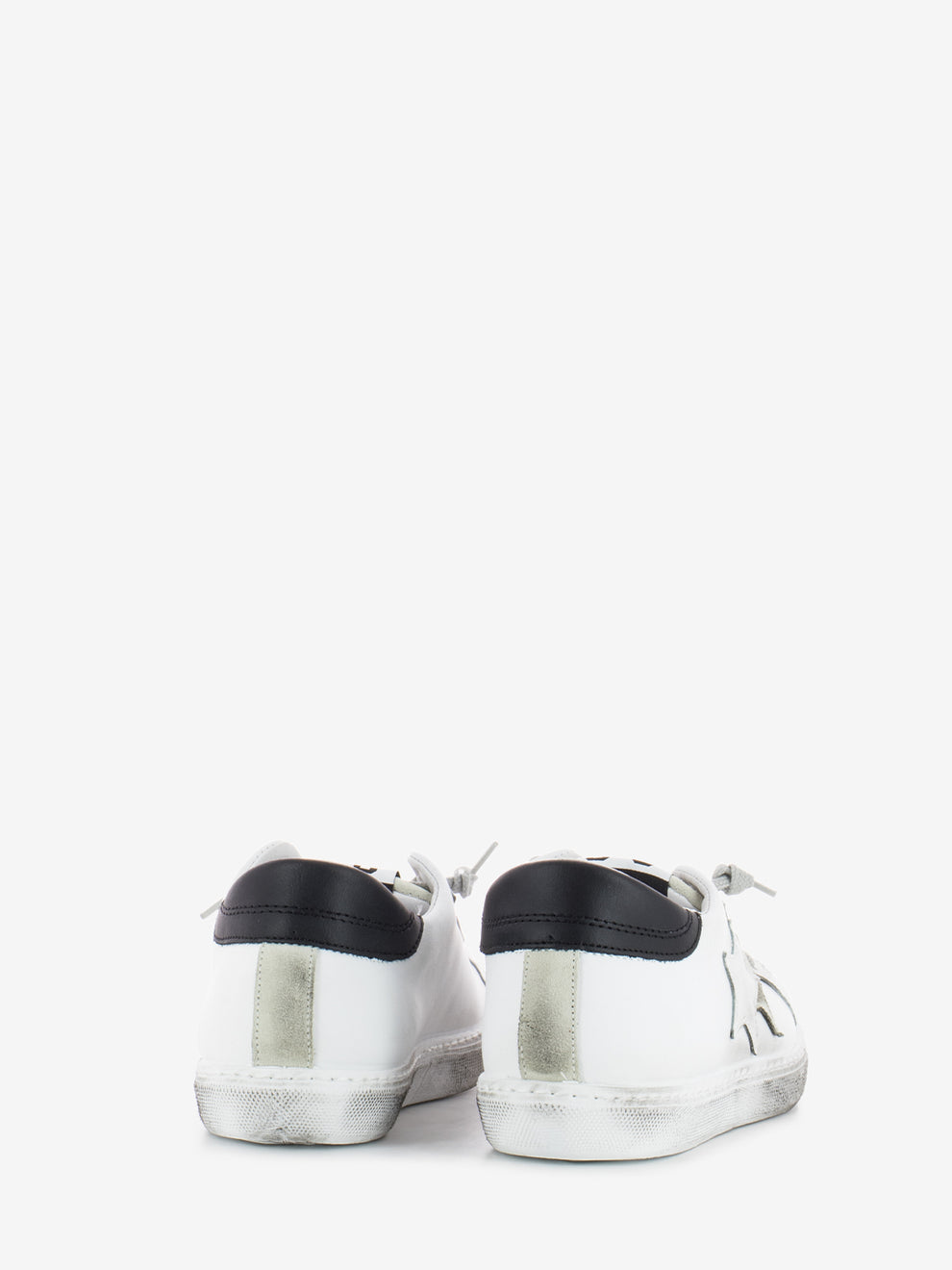 Low sneakers white leather / black details
