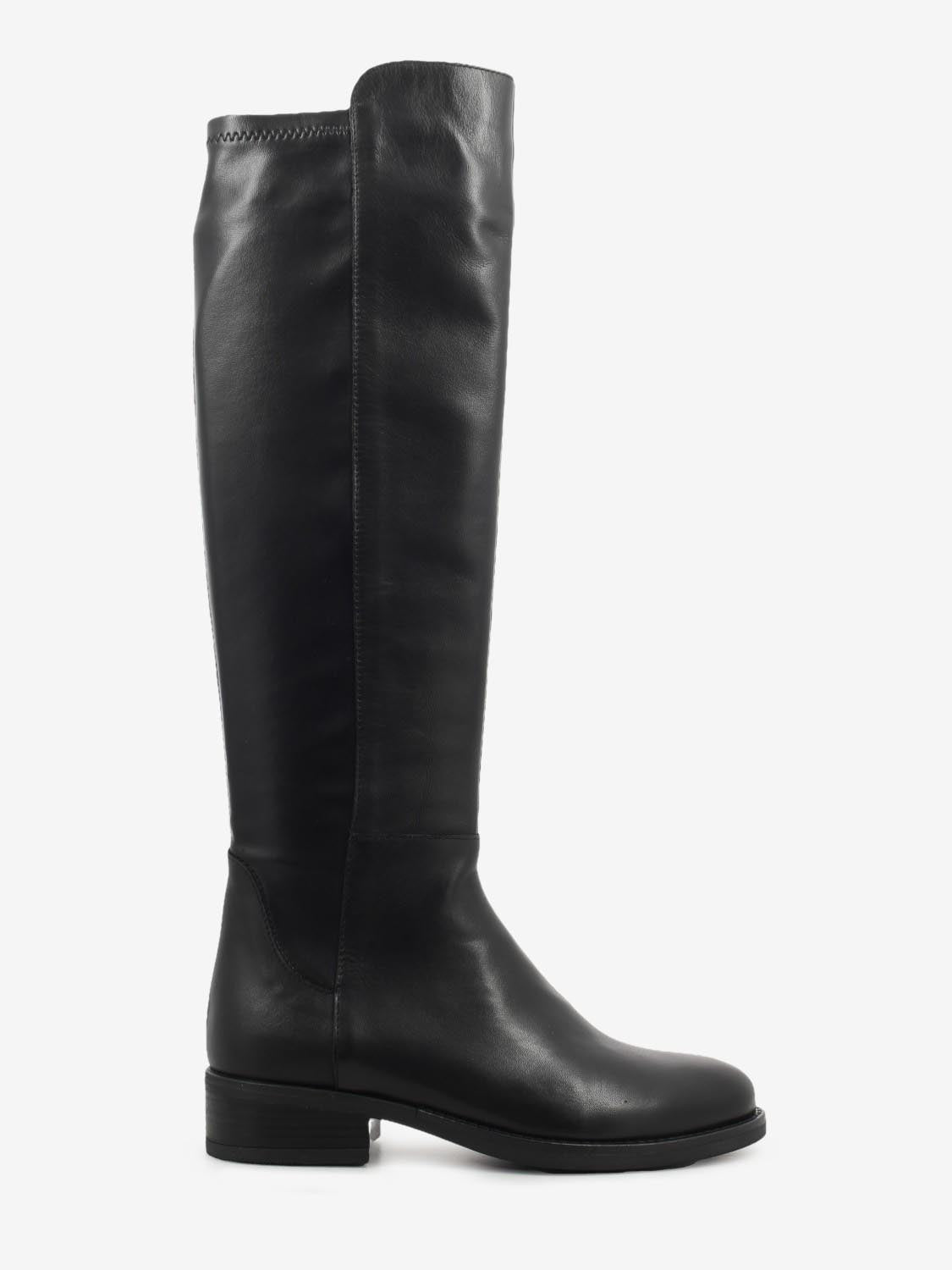 Black leather boots with zip
