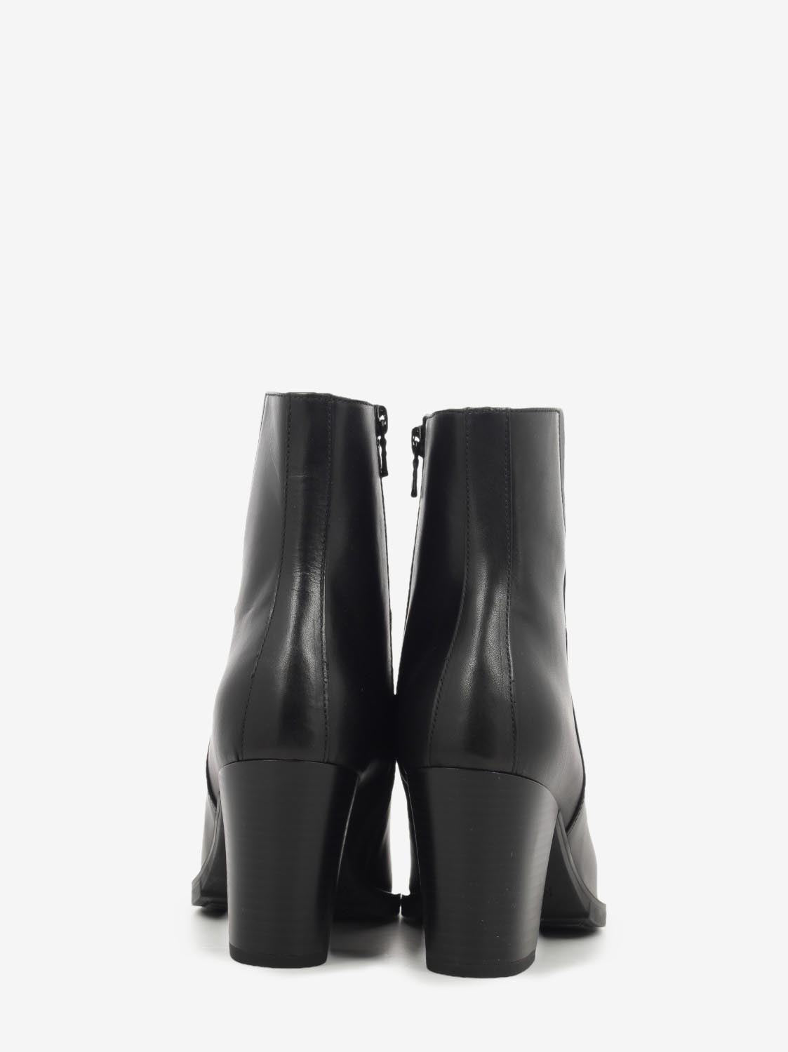 Tronchetto texano in pelle nero