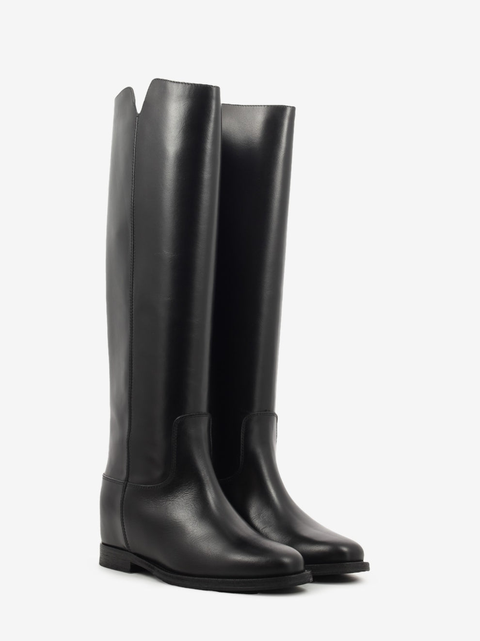 Black velvet side slit boots