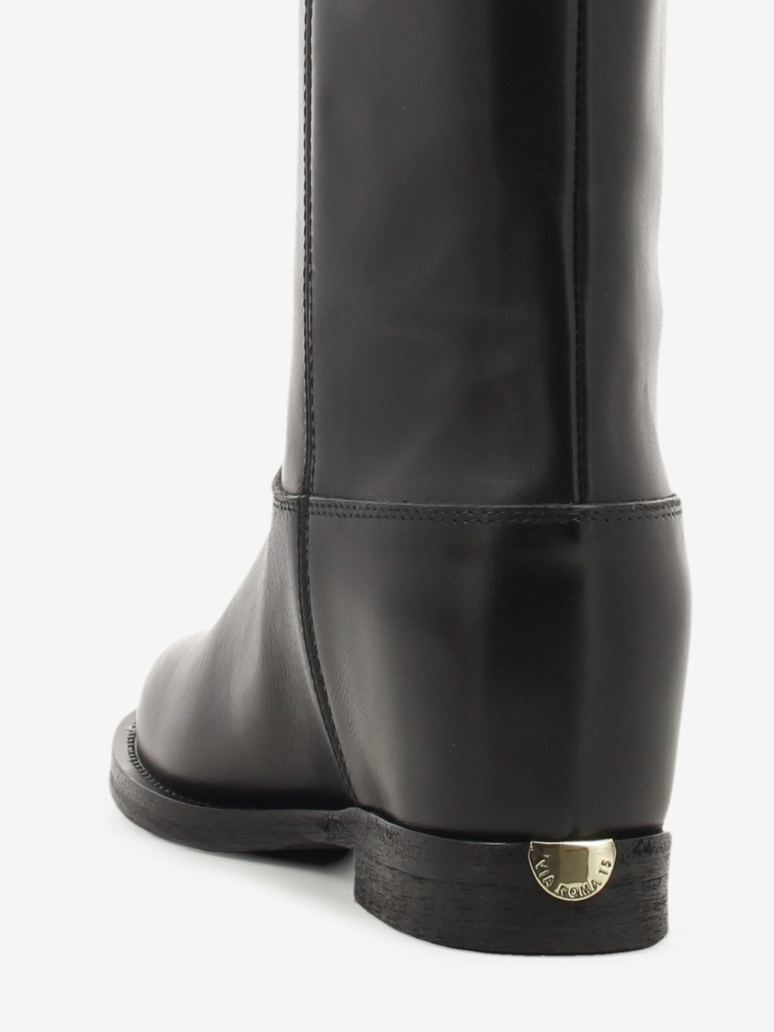 Black velvet side slit boots