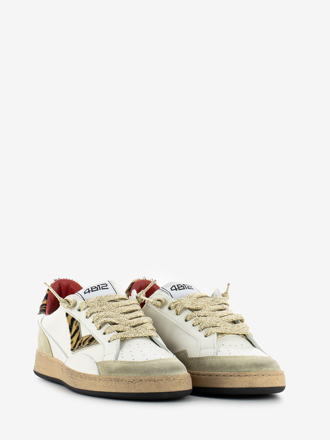 Play New white / leo