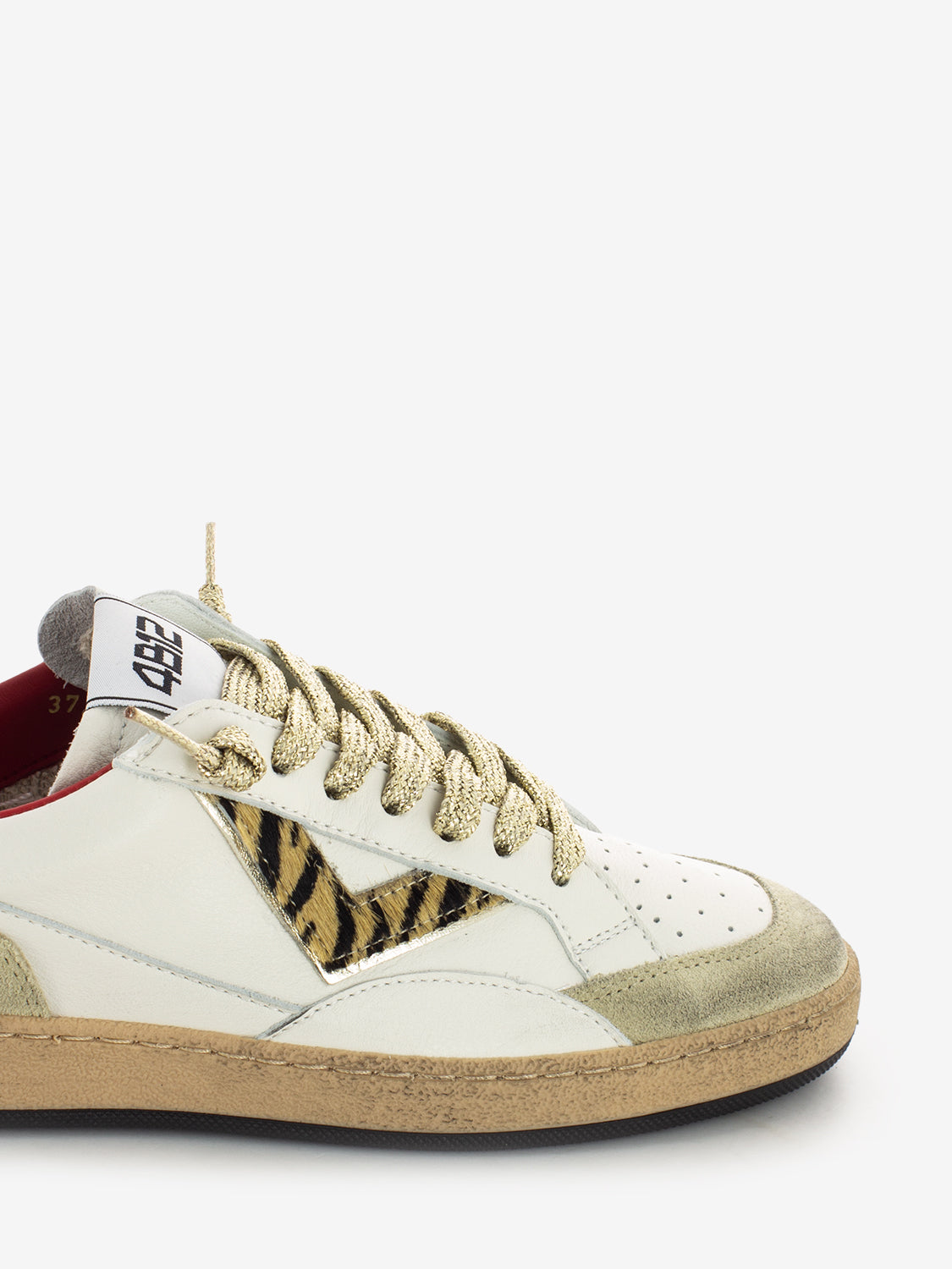 Play New white / leo