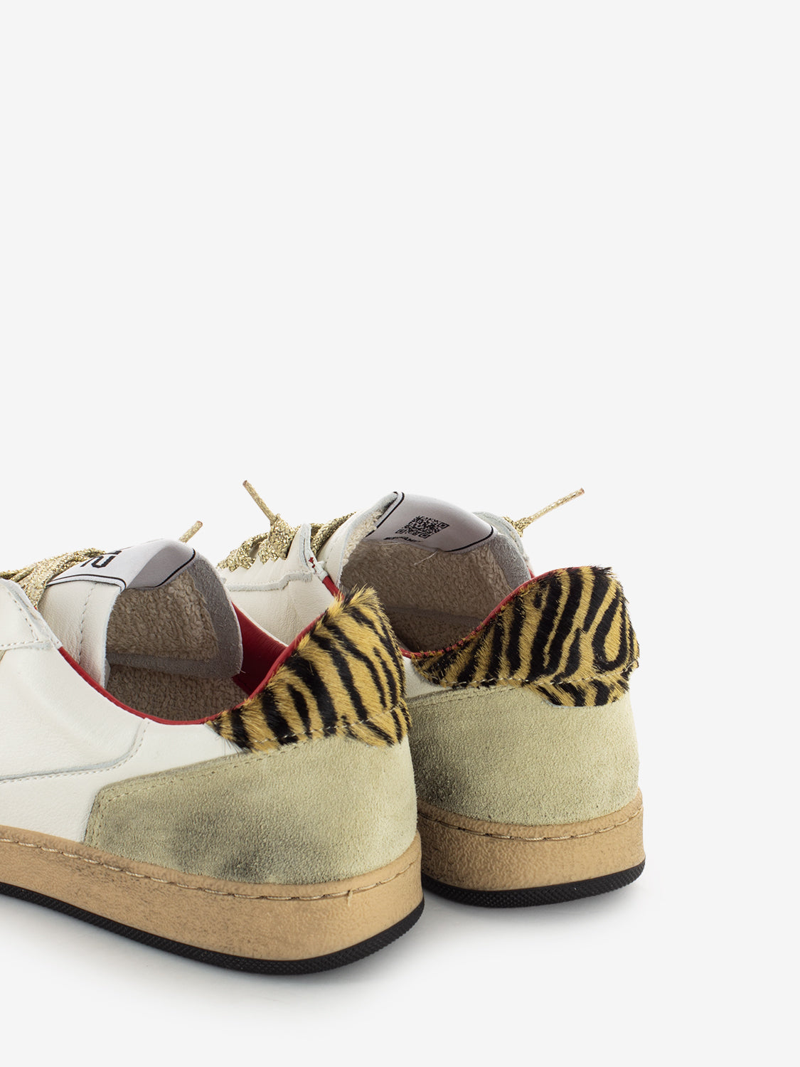 Play New white / leo