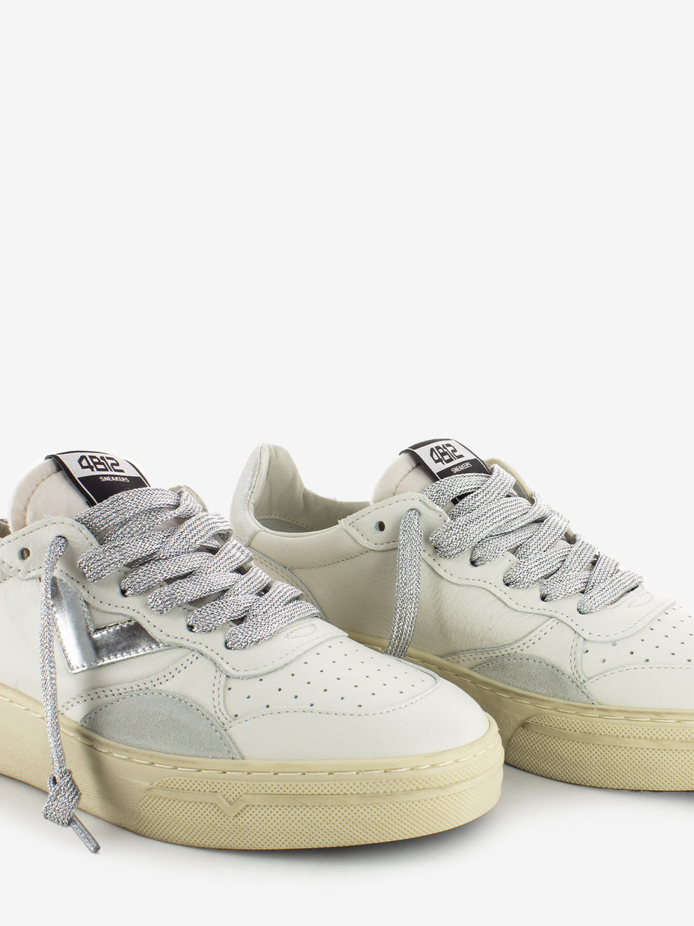 Hyper white / silver sneakers