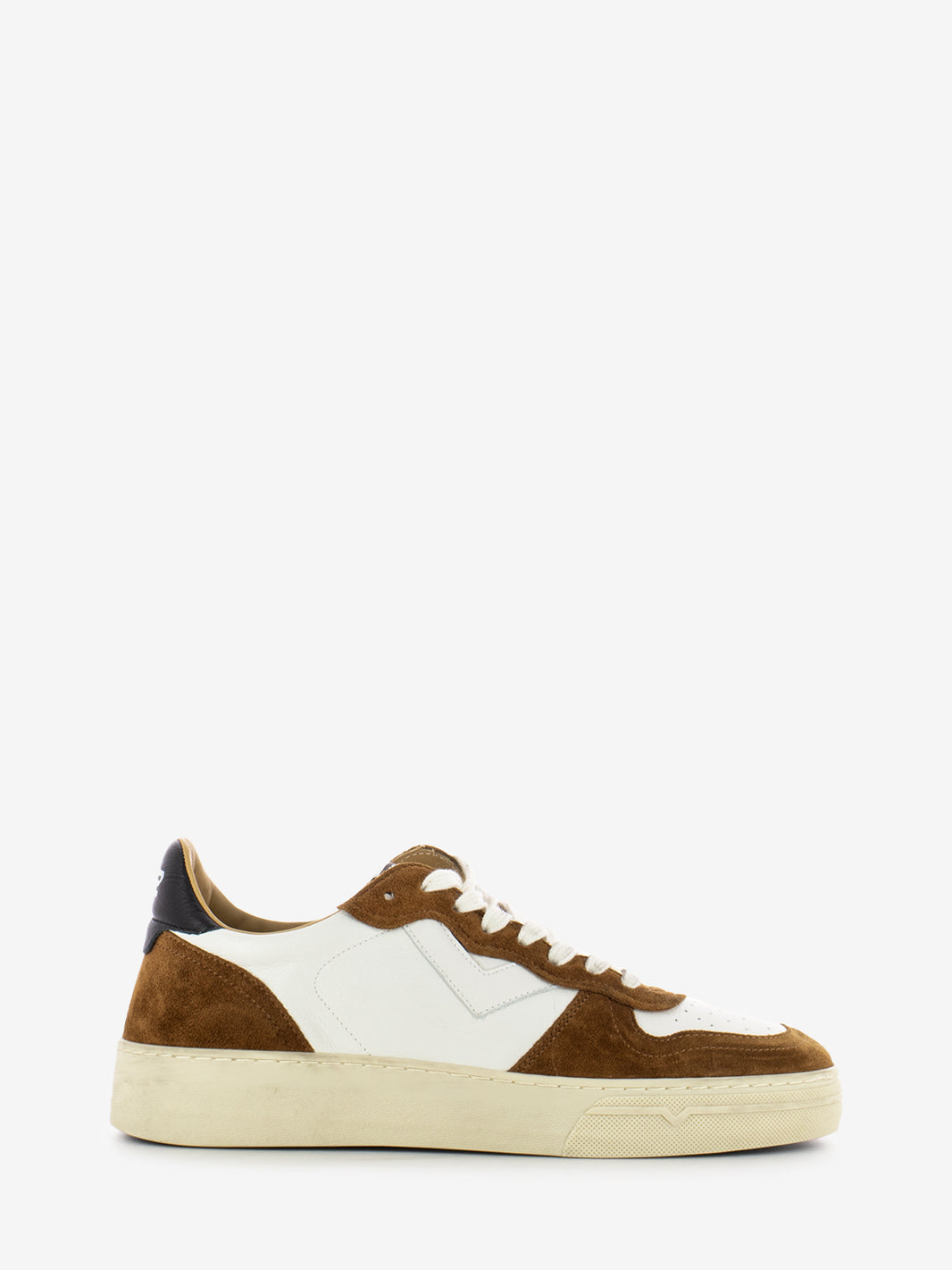 Hyper white / brown sneakers
