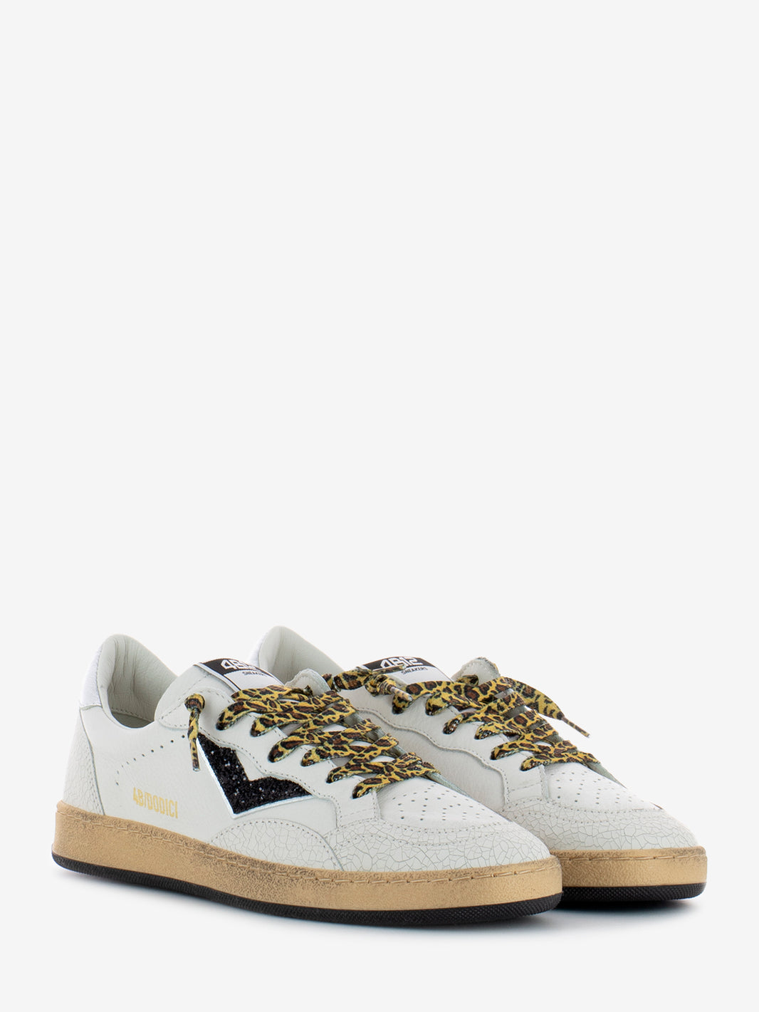 Play new D144 white / black / silver sneakers