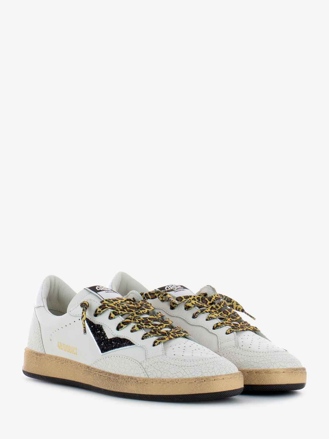 Play new D144 white / black / silver sneakers