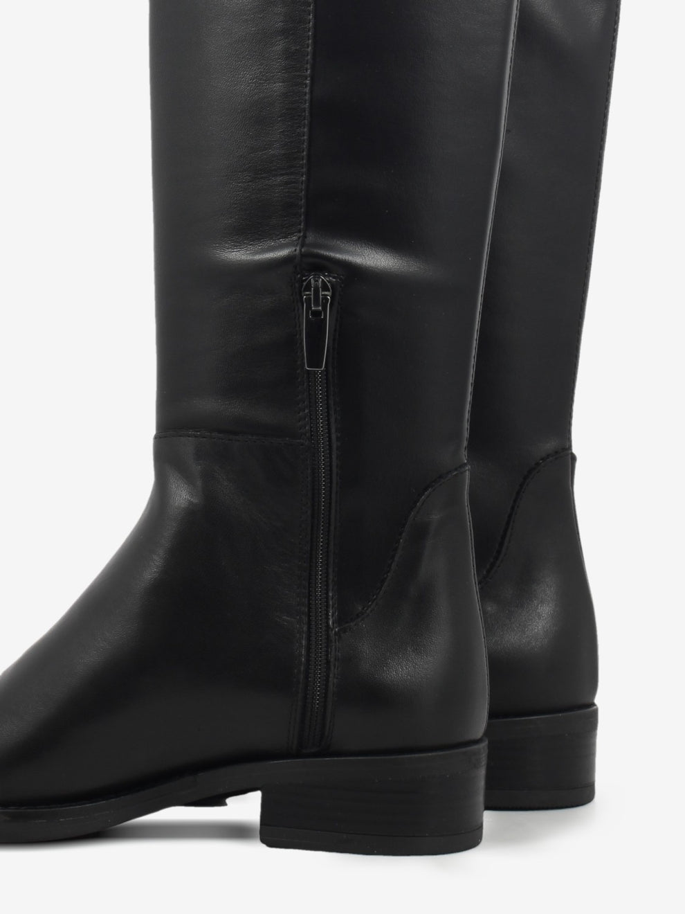 Black leather boots with zip