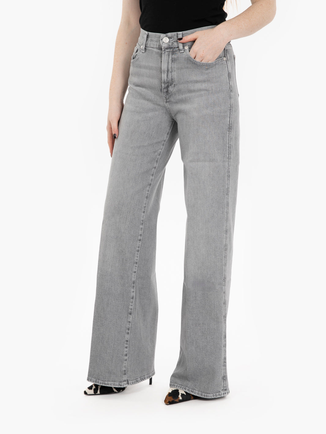 Lotta Panalu light grey jeans