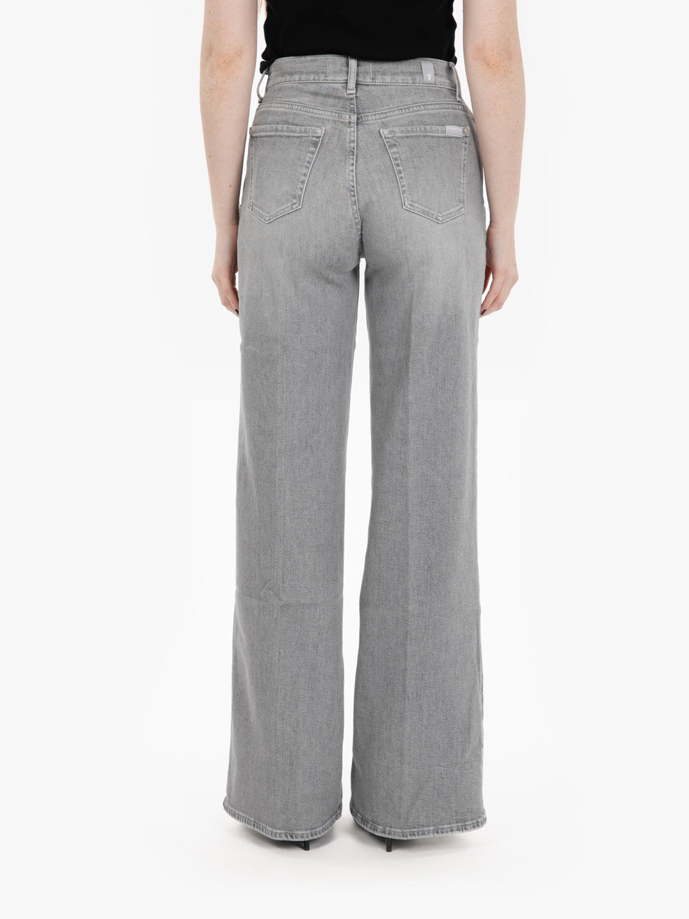 Lotta Panalu light grey jeans