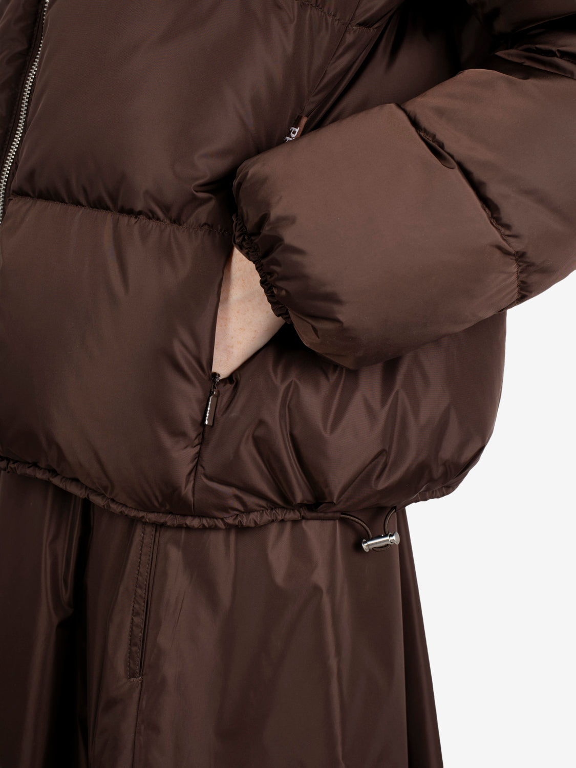 HOODED DOWN BOMBER GLOSS NYLON BROWN JWA004-NNYG_10