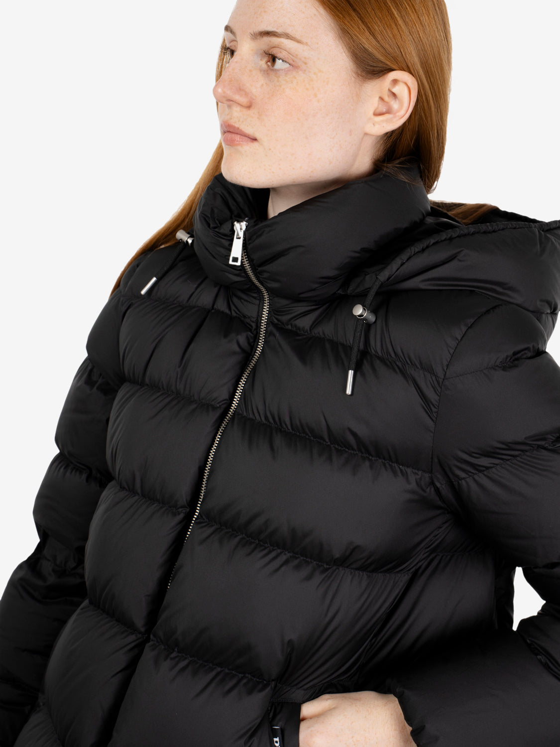 Hooded down jacket cocoon black