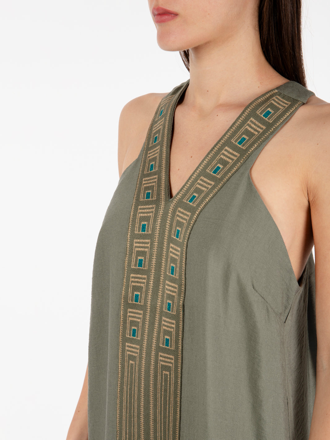 Abito lungo con decorazione frontale khaki / oro