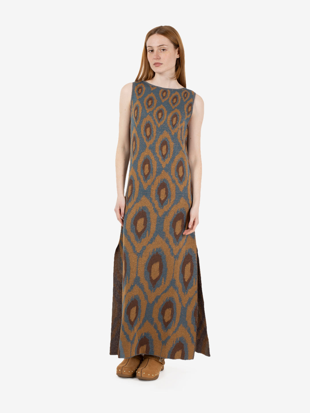 Long jacquard dress with blue/brown geometric pattern