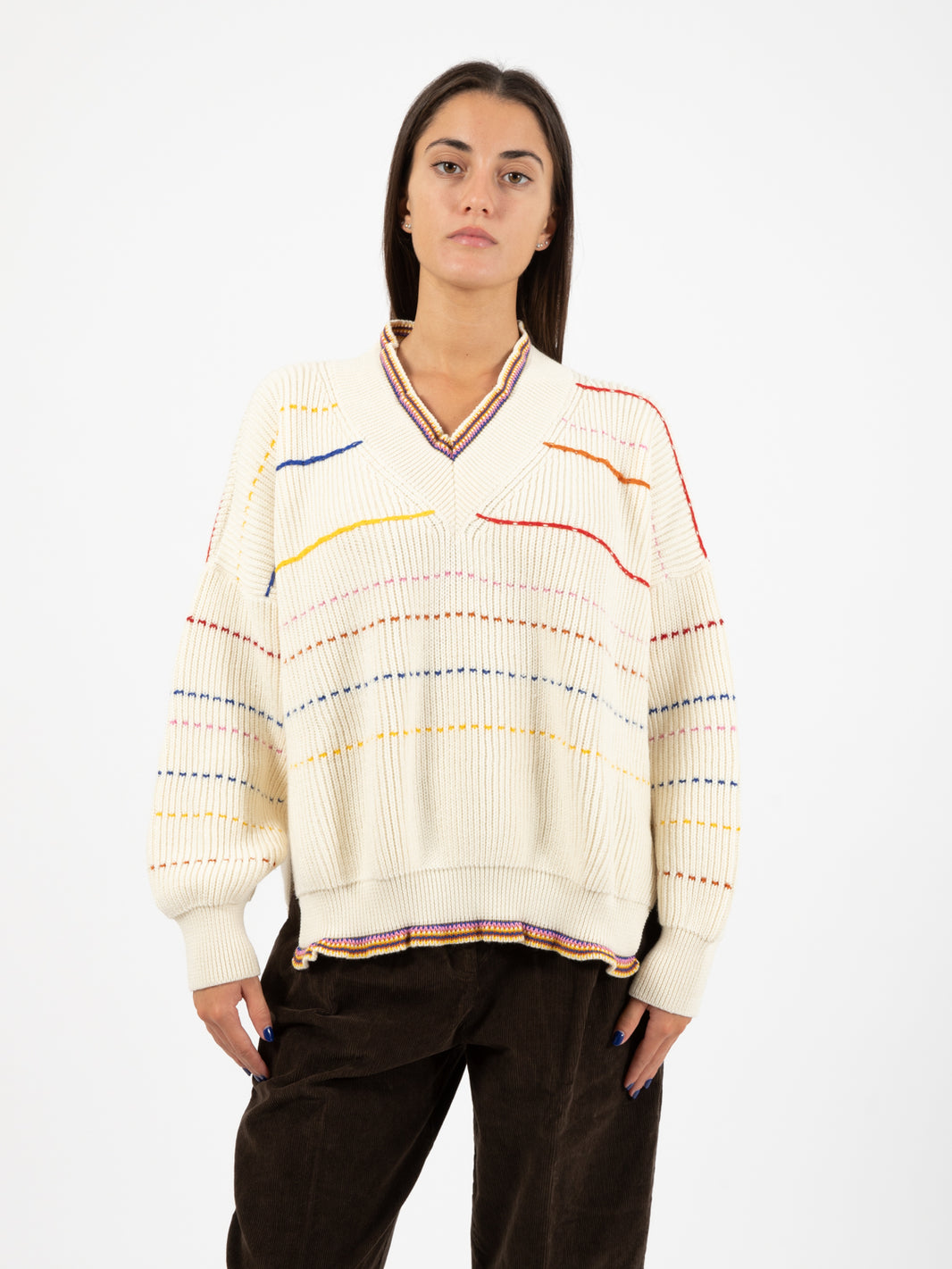 Maglione con scollo a V e fili a contrasto panna