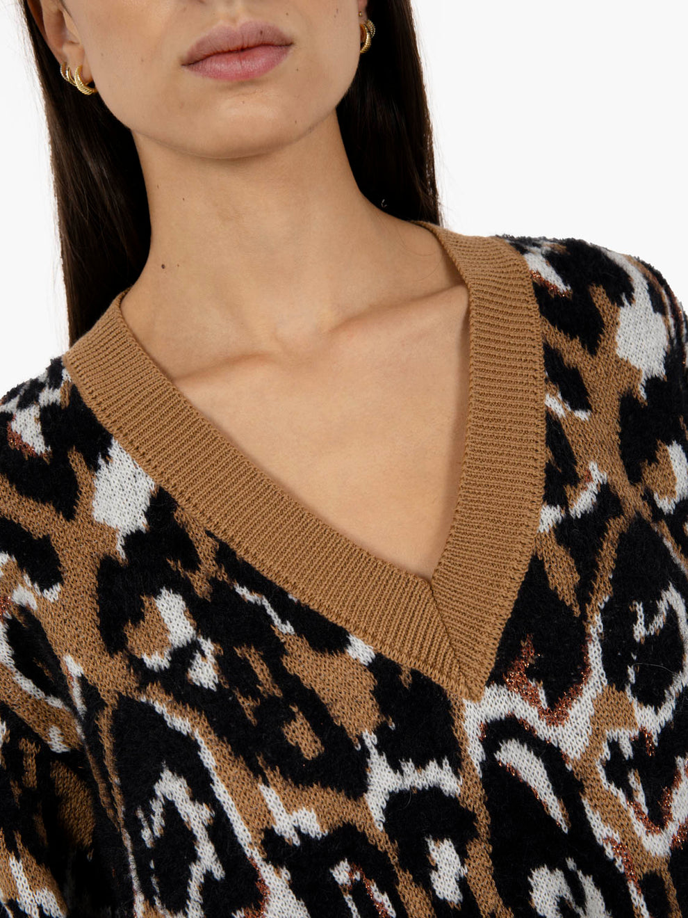 Spotted jacquard sweater