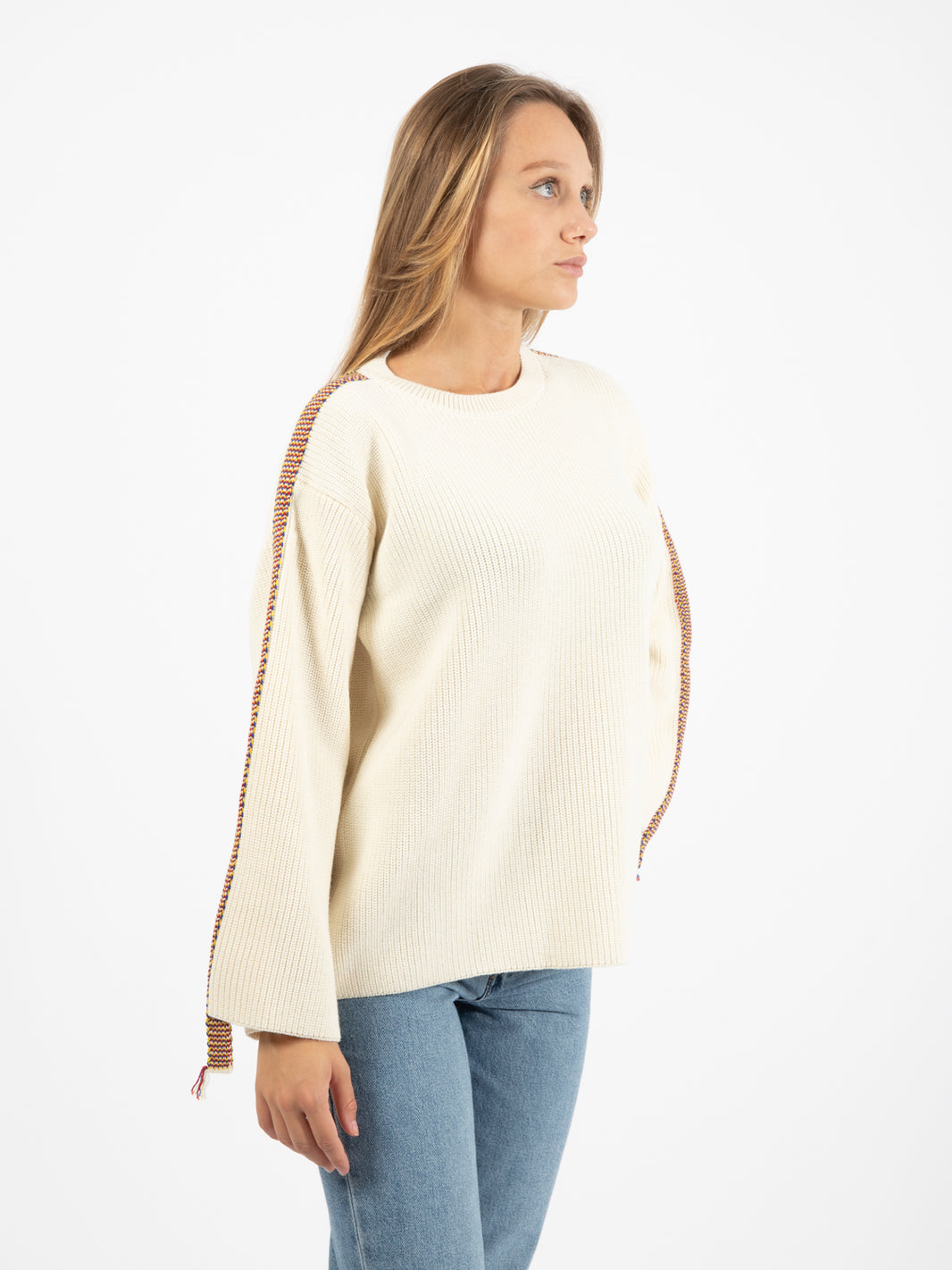 Pullover girocollo con inserti colorati panna