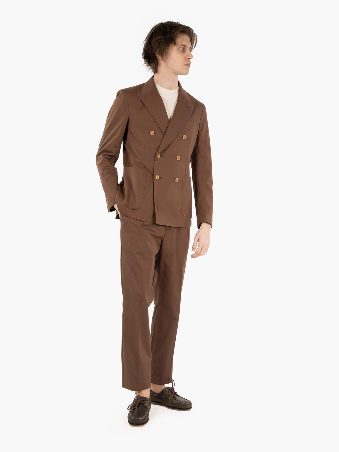 Double-breasted suit in chocolate cotton