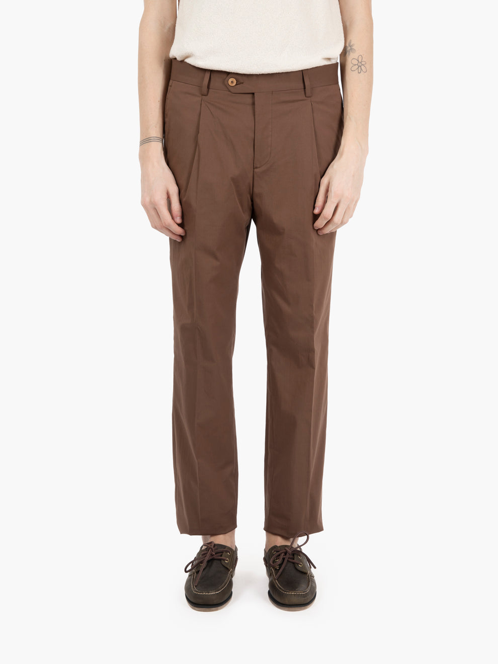 Double-breasted suit in chocolate cotton