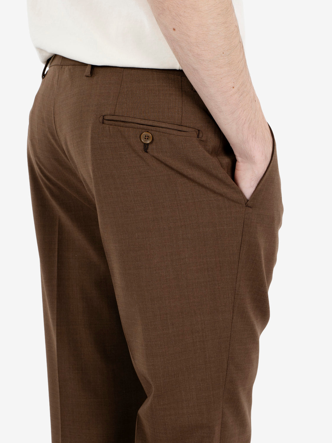 Abito fresco di lana moro