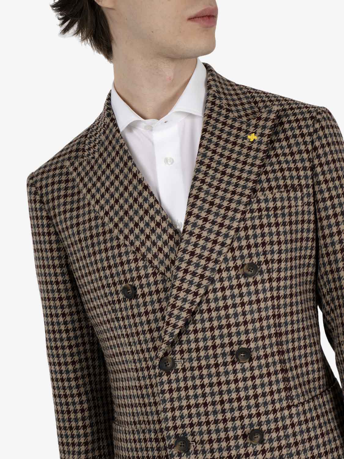 Burgundy houndstooth double-breasted blazer
