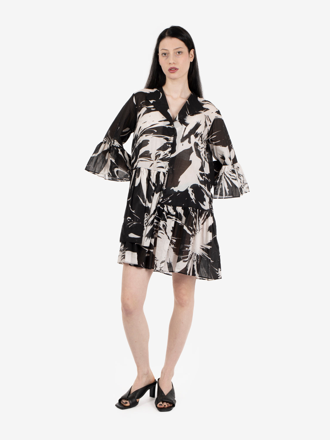 Short black and white floral print dress