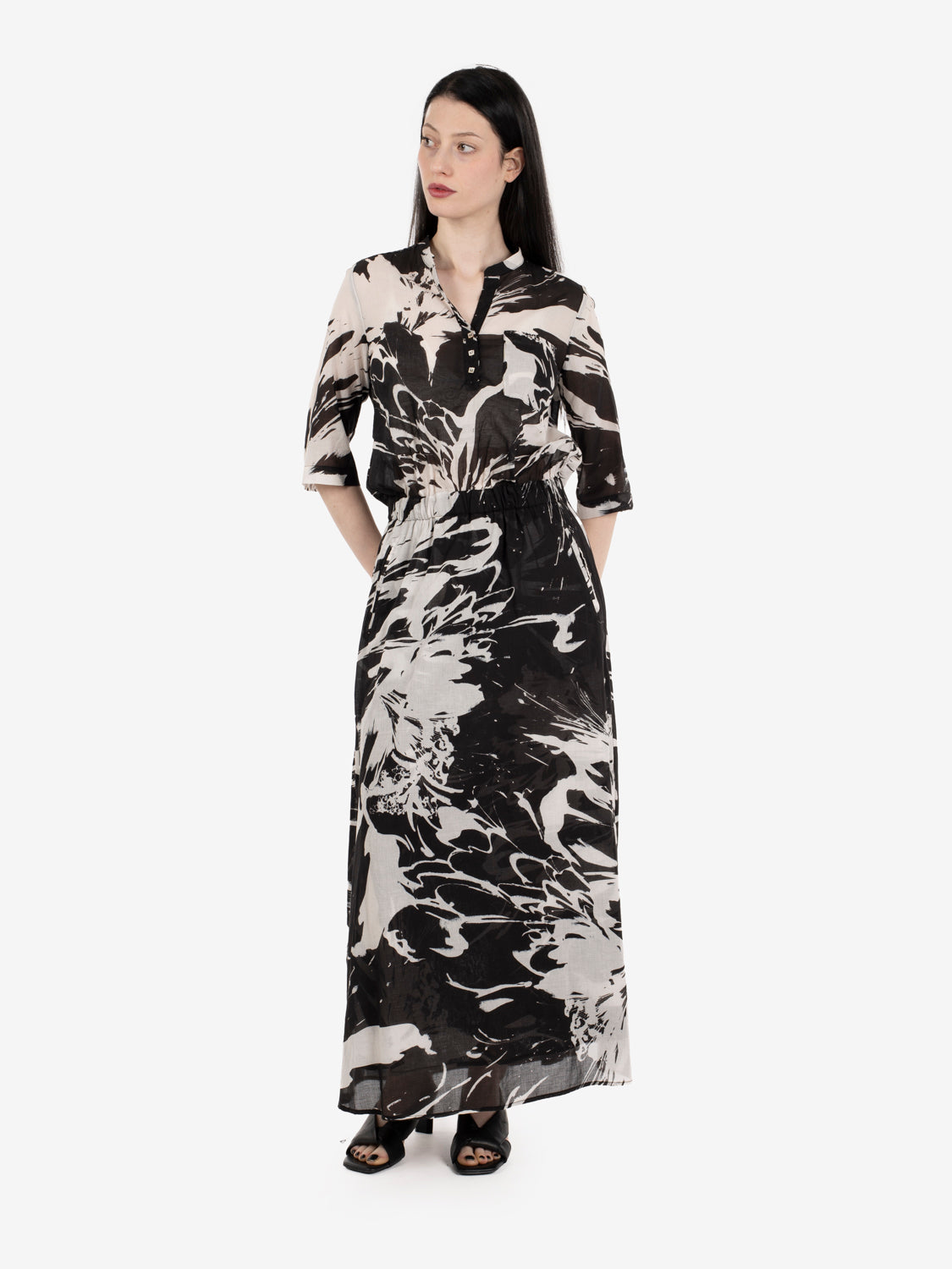 Black / white floral print maxi dress