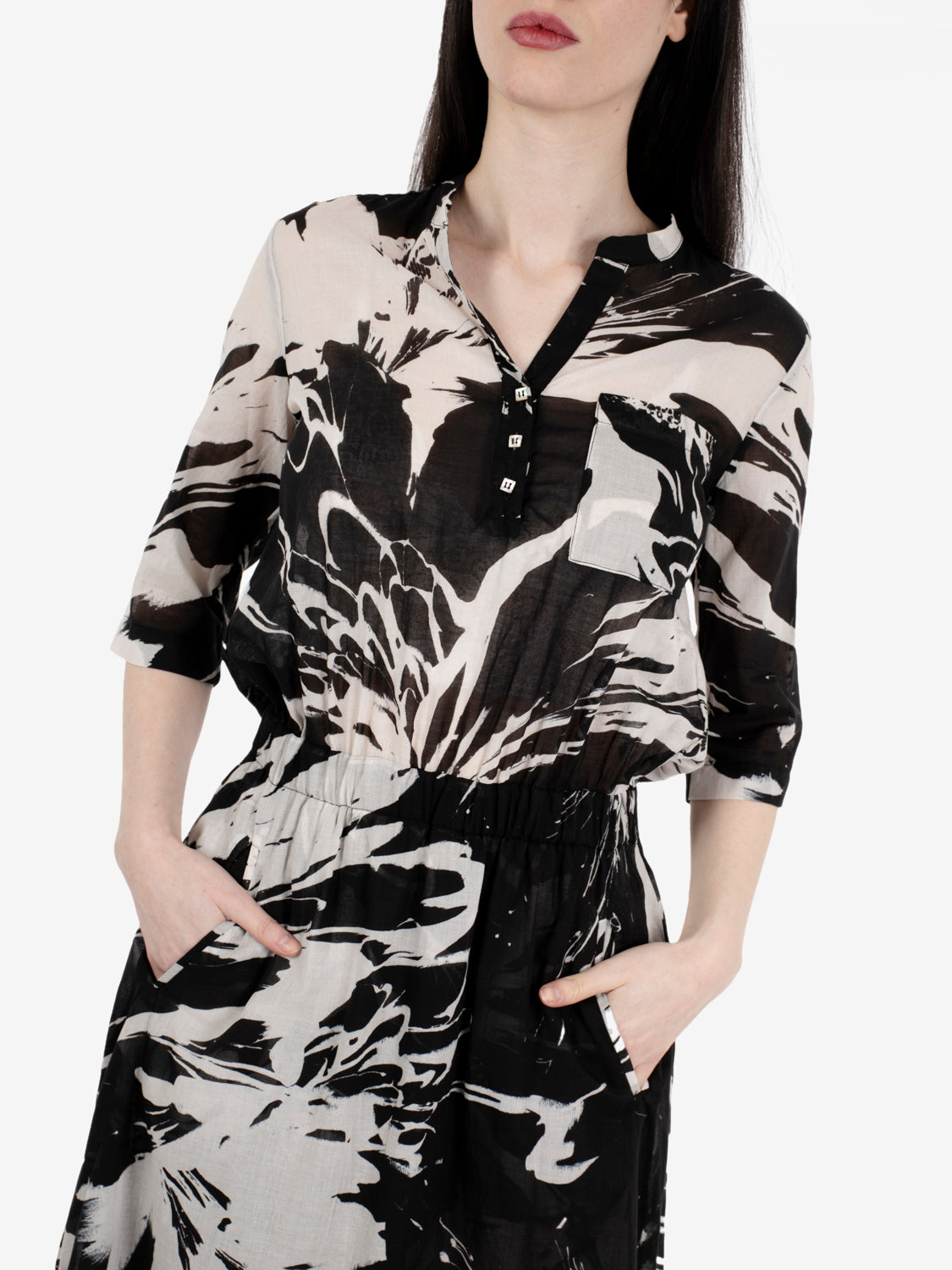 Black / white floral print maxi dress