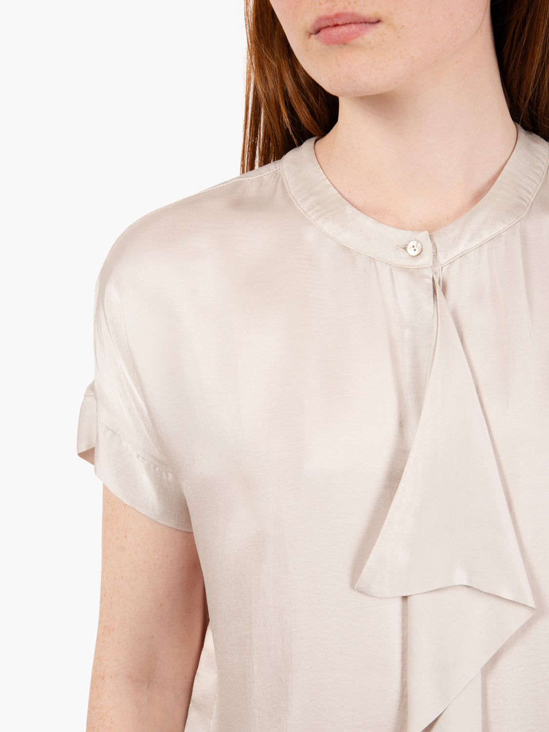 Blusa in raso beige