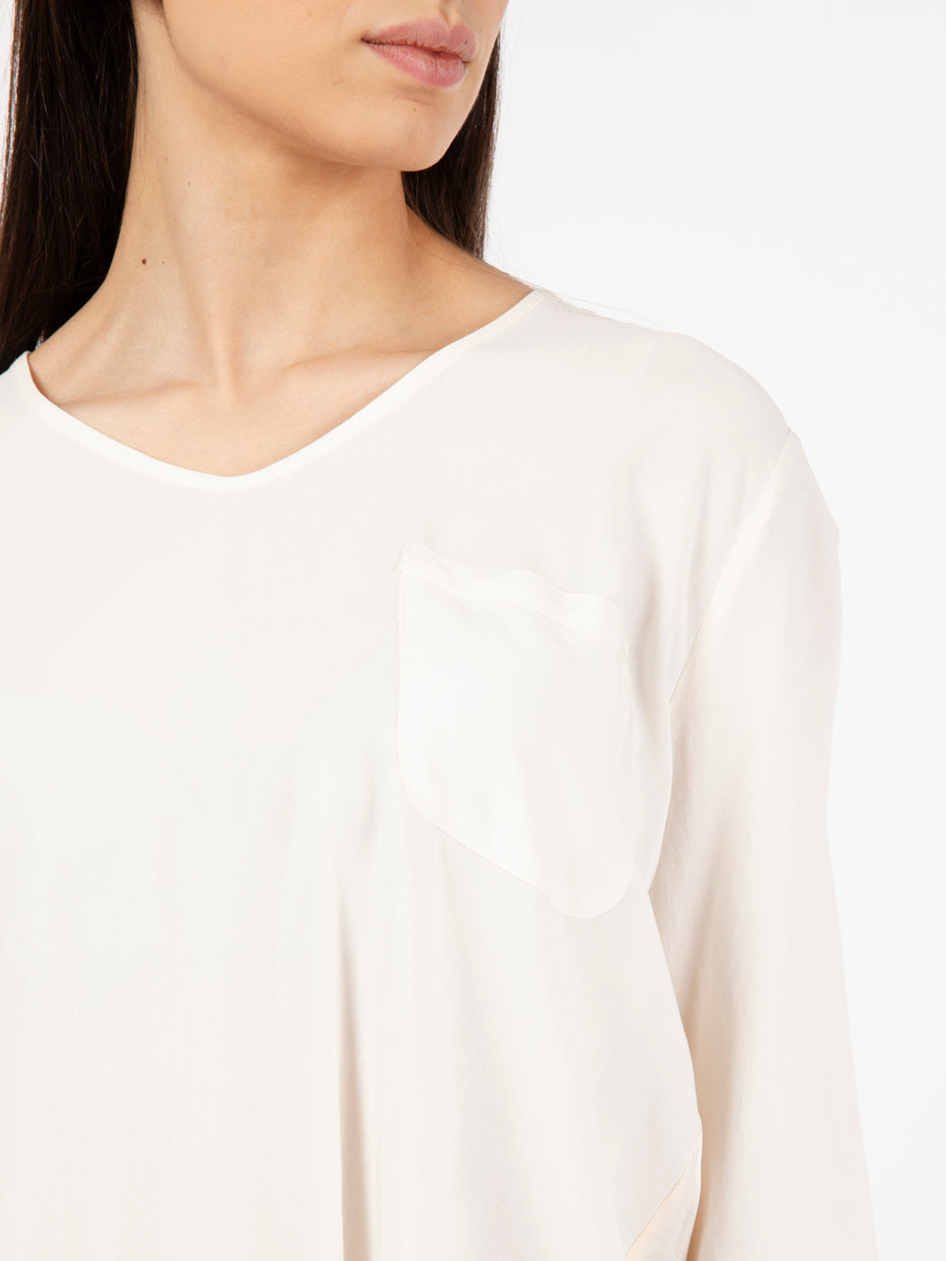 Blusa in viscosa con taschino burro