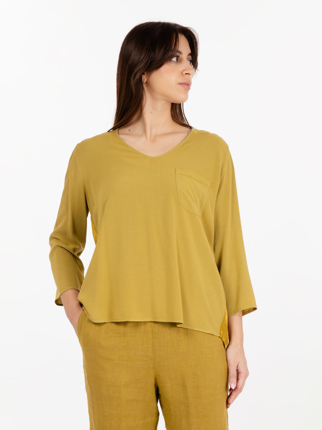 Blusa in viscosa con taschino evo