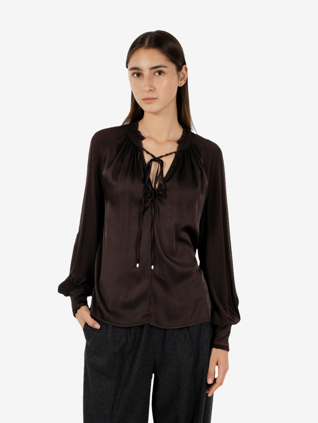 Blusa raso ebano