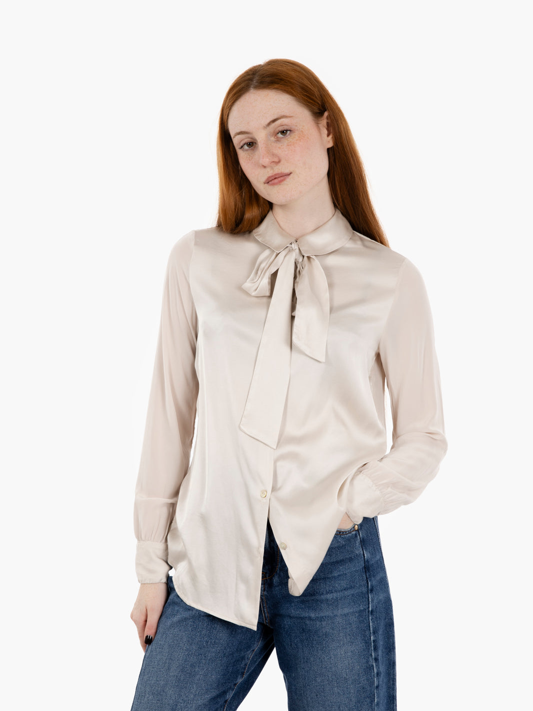 Camicia con fiocco beige