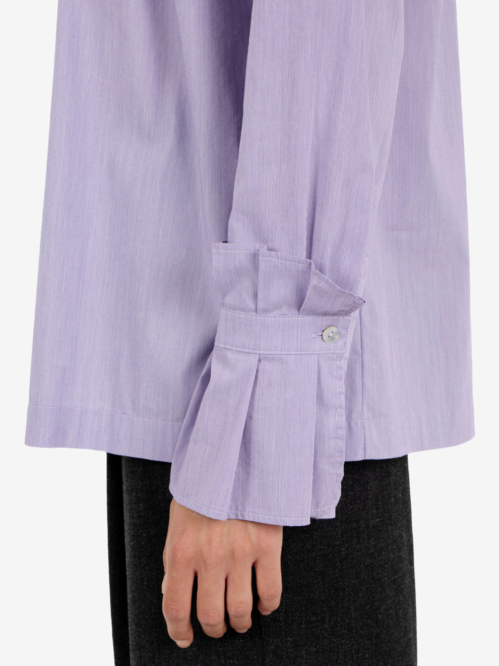 PURPLE PINSTRIPE RUFFLED AND PLEATED SHIRT 621SD45017_629041-01