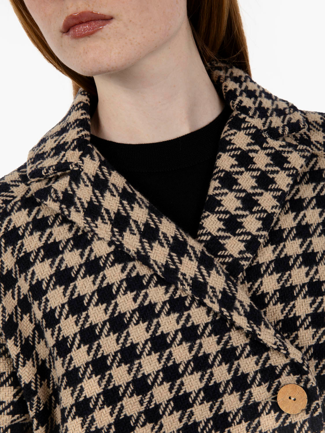 Short blue houndstooth coat