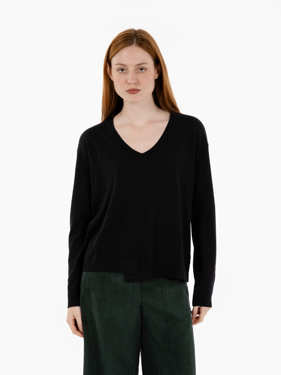 Maglia con scollo a V nero